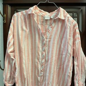 Nice blouse !! White and pink!